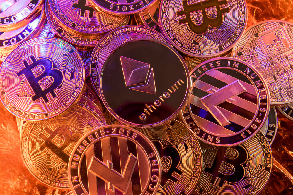 Crypto Shock: How Solana Beats Bitcoin, Ethereum & U.S. Dollar