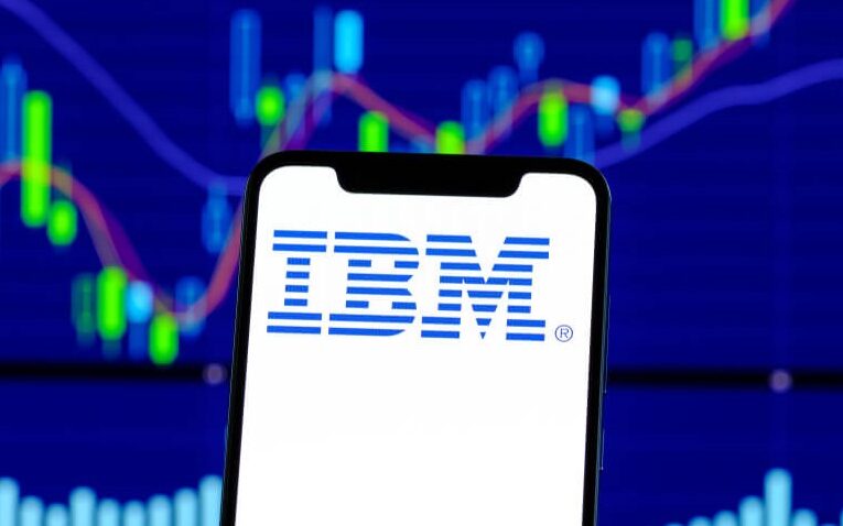Dump IBM’s Dividend — High-Yielder Is Stuck in the ‘90s