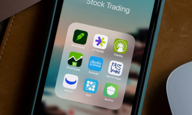 Robinhood Won’t Be Enough — No. 1 Brokerage Stock for 2022