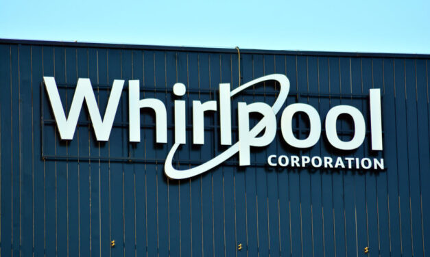 Whirlpool Stock Ratings and Its Outlook for 2023